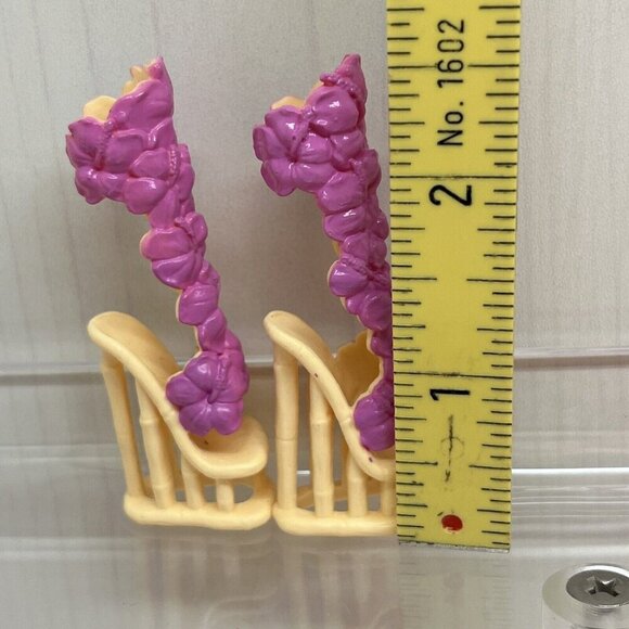 Monster High SPECTRA VONDERGEIST GHOULS GETAWAY REPLACEMENT shoes flowers heels - Picture 3 of 6